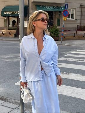 NEW NWT Djerf Avenue Breezy Shirt Blue
